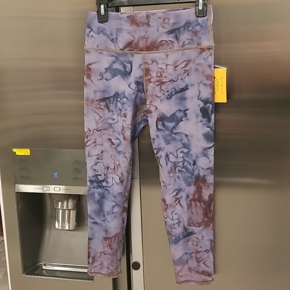 💕BECCO💕 Capri Yoga Leggings ~ Tie Dye - Picture 1 of 7